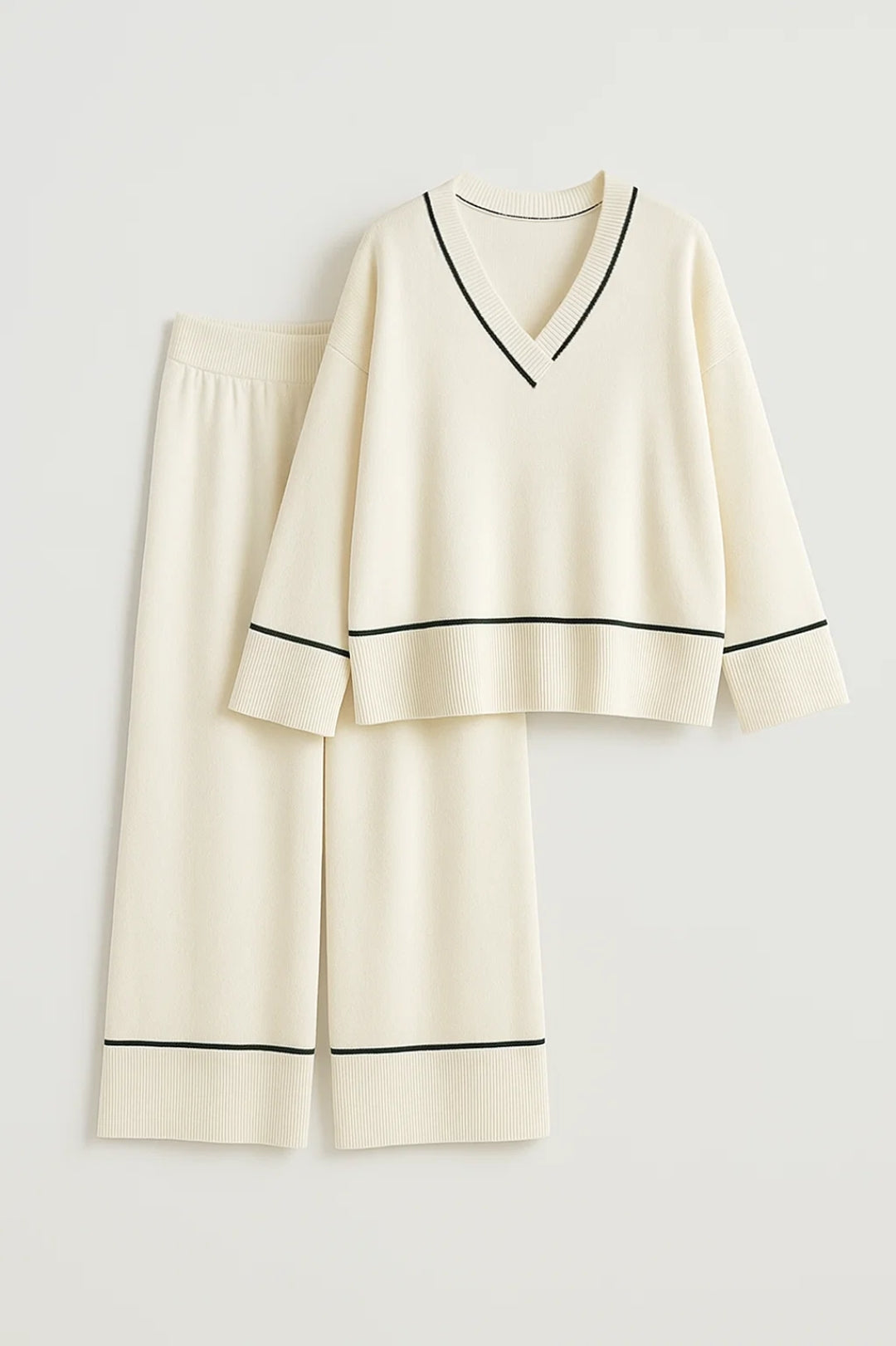 Loungewear Setti | Syvä V-kaula-aukko Kontrastiyksityiskohdilla | Rentoa Istuvuutta