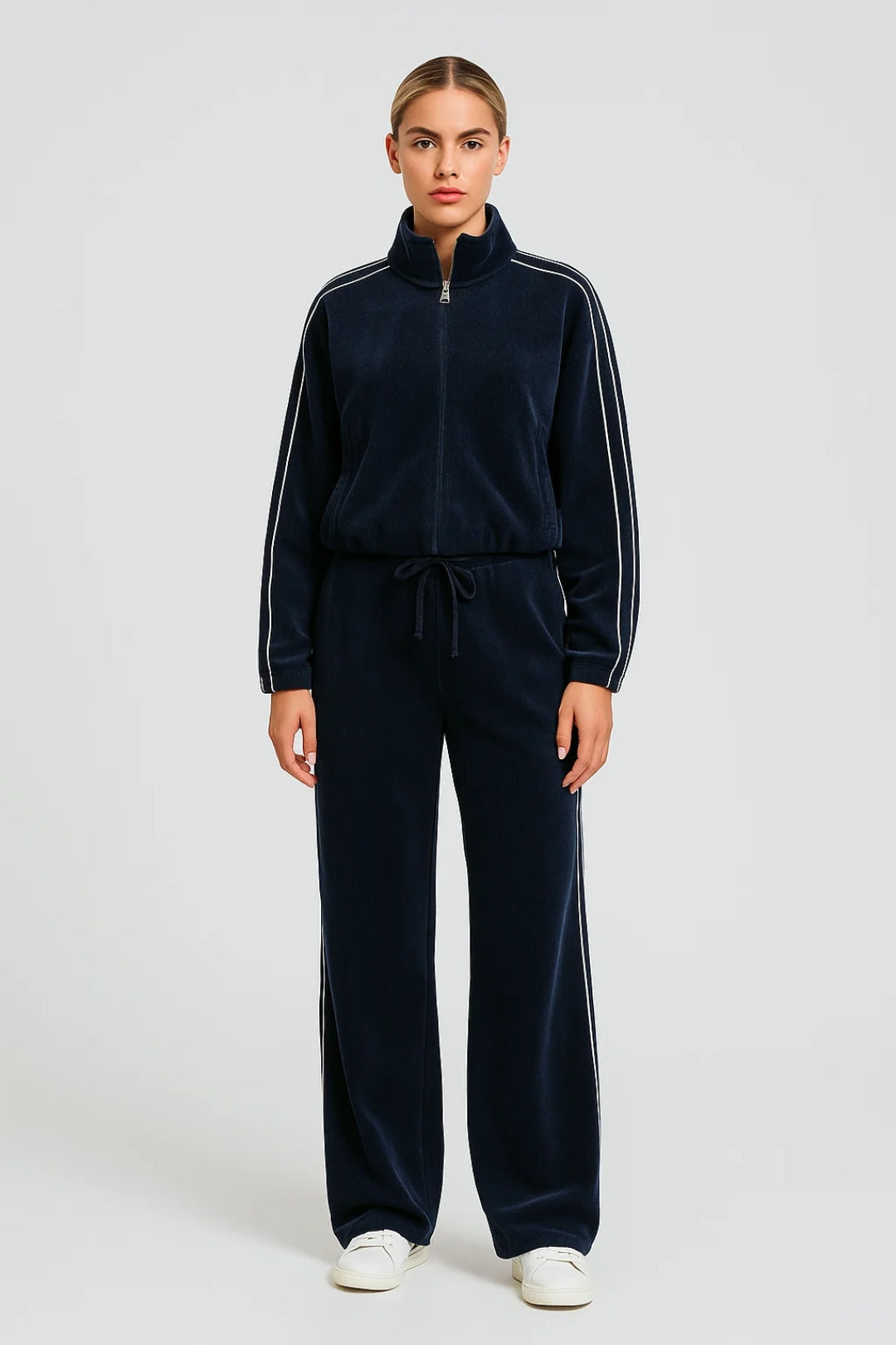 Kaksiosainen Naisten Treenivaatetus | Urheilullinen Veluurilook Vetoketjulla | Mukava ja Tyylikäs