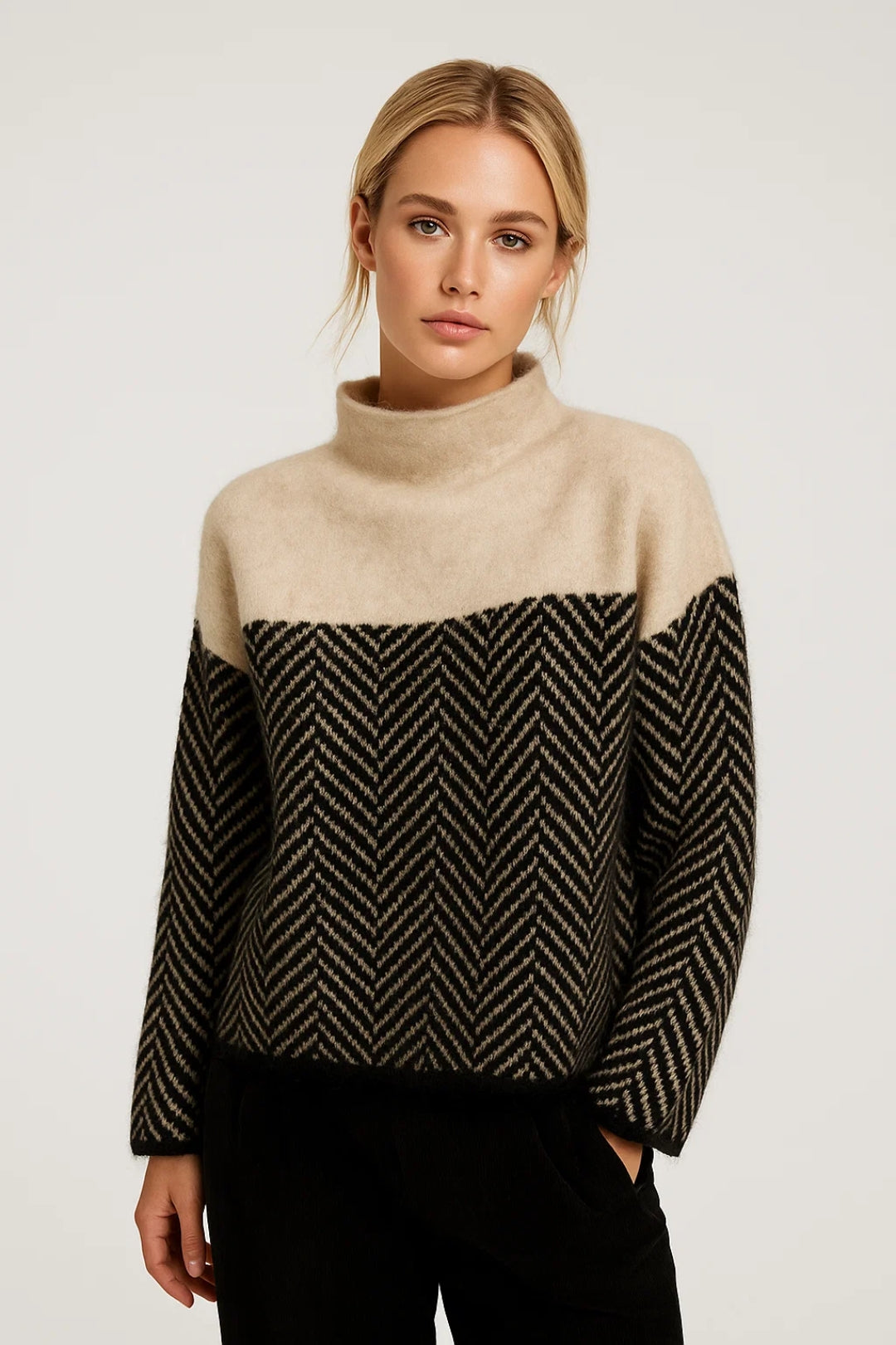 Neulepaita | Korkea kaulus | Moderni chevron-kuvio