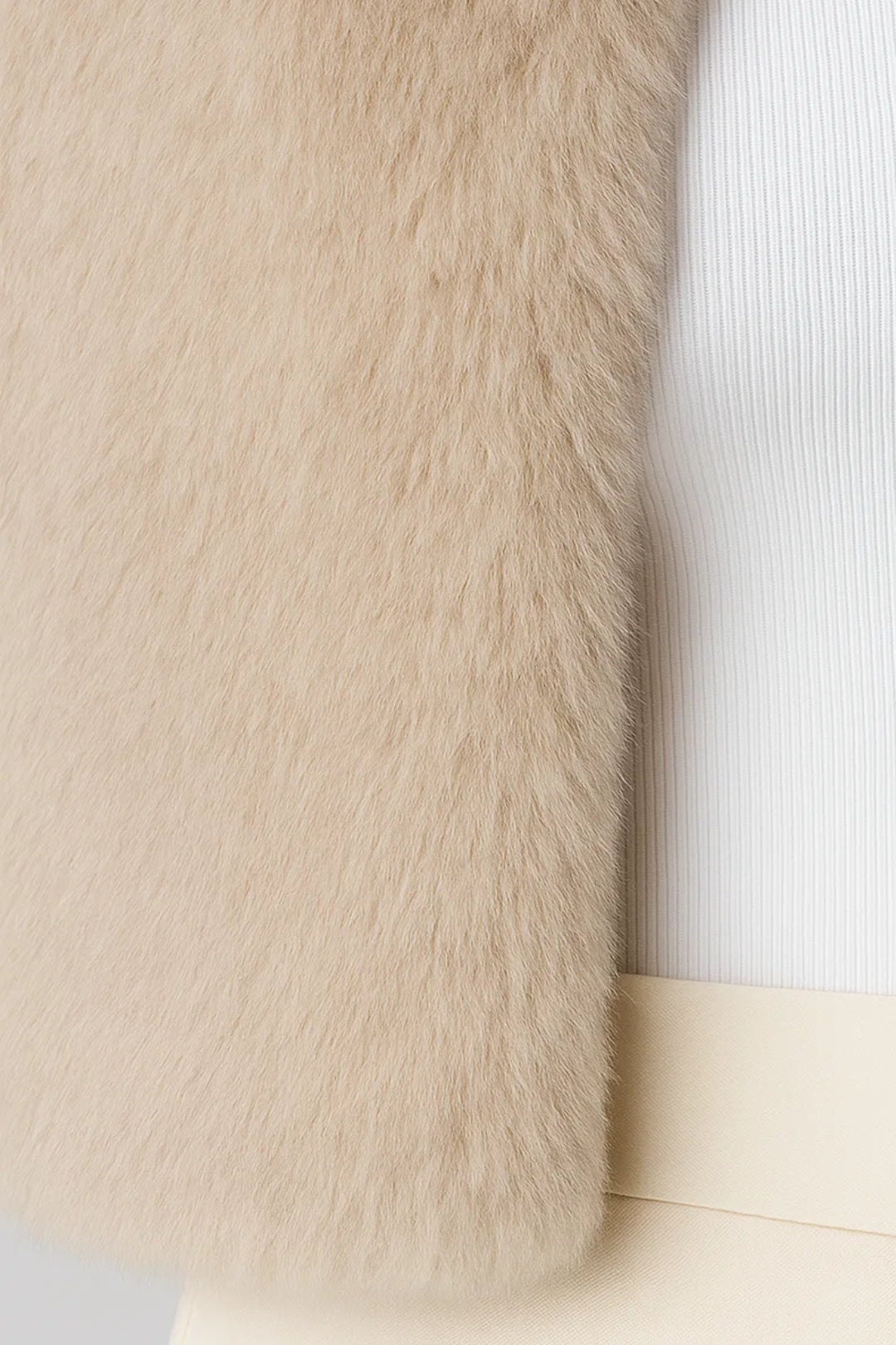 Lyhyt Tekoturkki | Ylellinen Ilme | Musta tai Beige