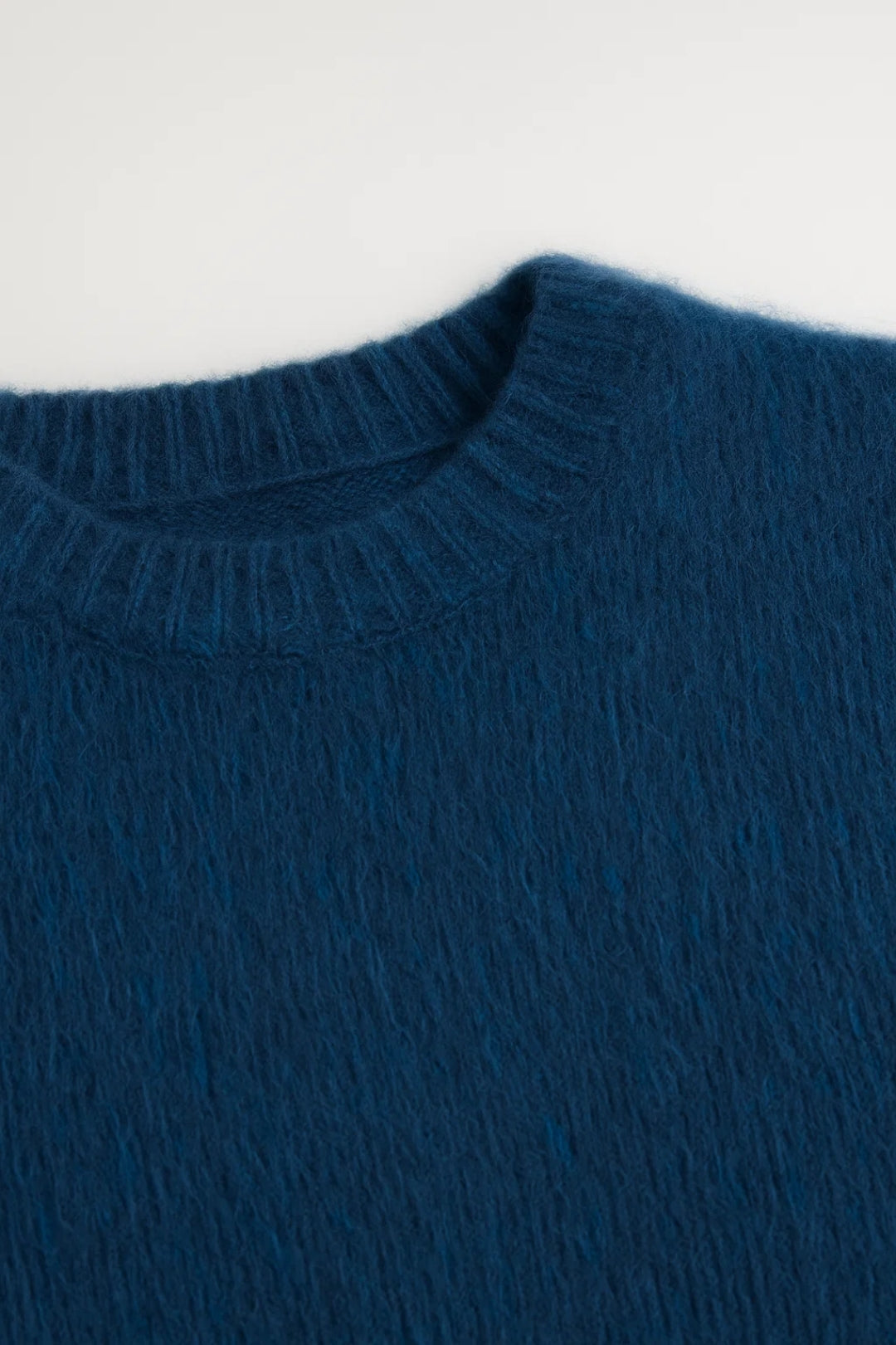 Harjattu Naisten Neule | Pyöreä Kaula-aukko Pehmeällä Rakenteella | Mukava ja Tyylikäs